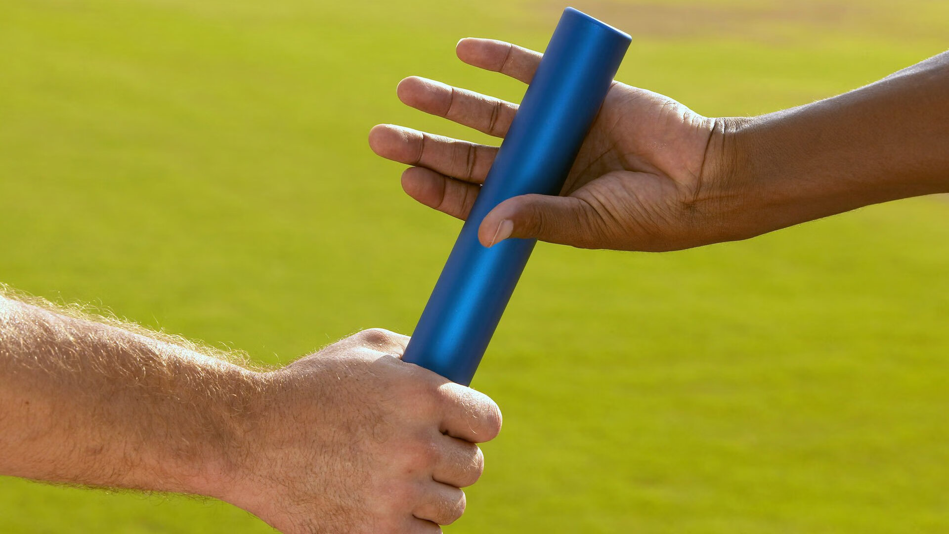 爱游戏体育在线赛事-英超密集赛程下球员心率恢复与训练负荷关系，据说英超教练发掘球员的基本准则是不怕有缺点